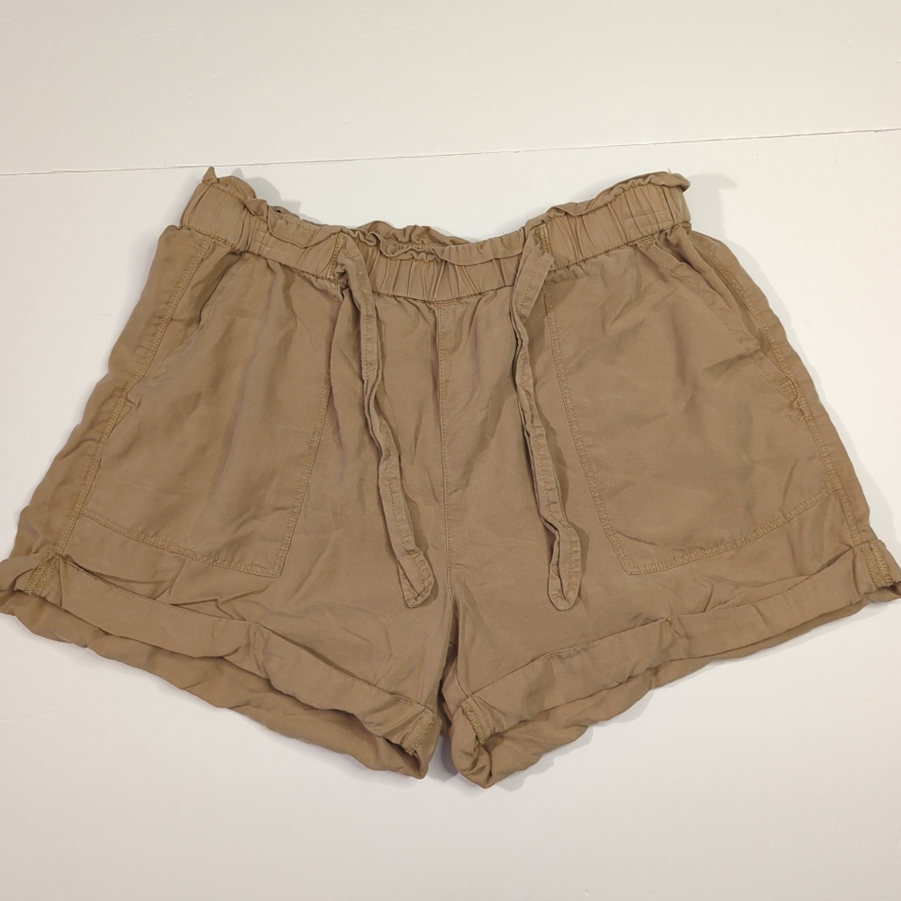 Aerie Tan Lightweight Cargo Shorts - Women's Size Medium Breathable